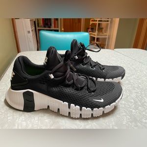 Nike Free Metcon 4 Women’s Trainers